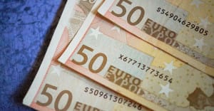 CONTRATAR FONDOS MONETARIOS